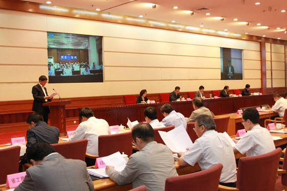 圖:劉善江發(fā)言.jpg 圖:劉善江發(fā)言.jpg